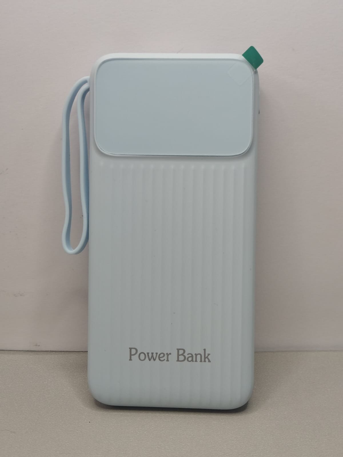 Powerbank 20,000 mAh con Cables Integrados - Imagen 3